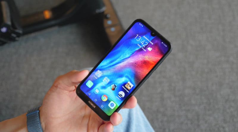 Самый дешевый Honor в 2019 году — быстрый обзор Honor 8S
