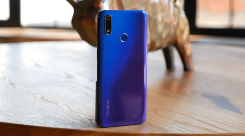 Быстрый обзор Realme 3 Pro — новый бренд в России