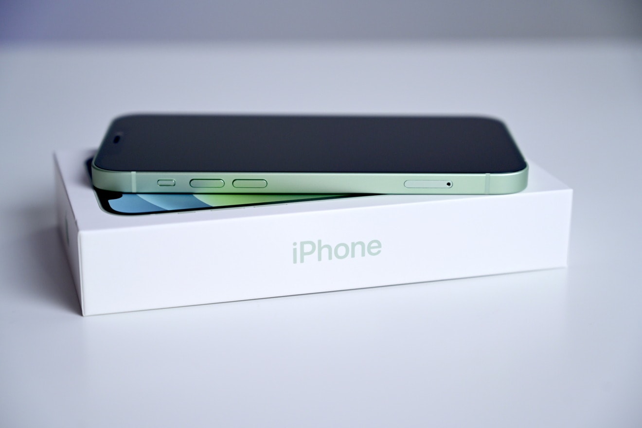 Iphone 12 Green