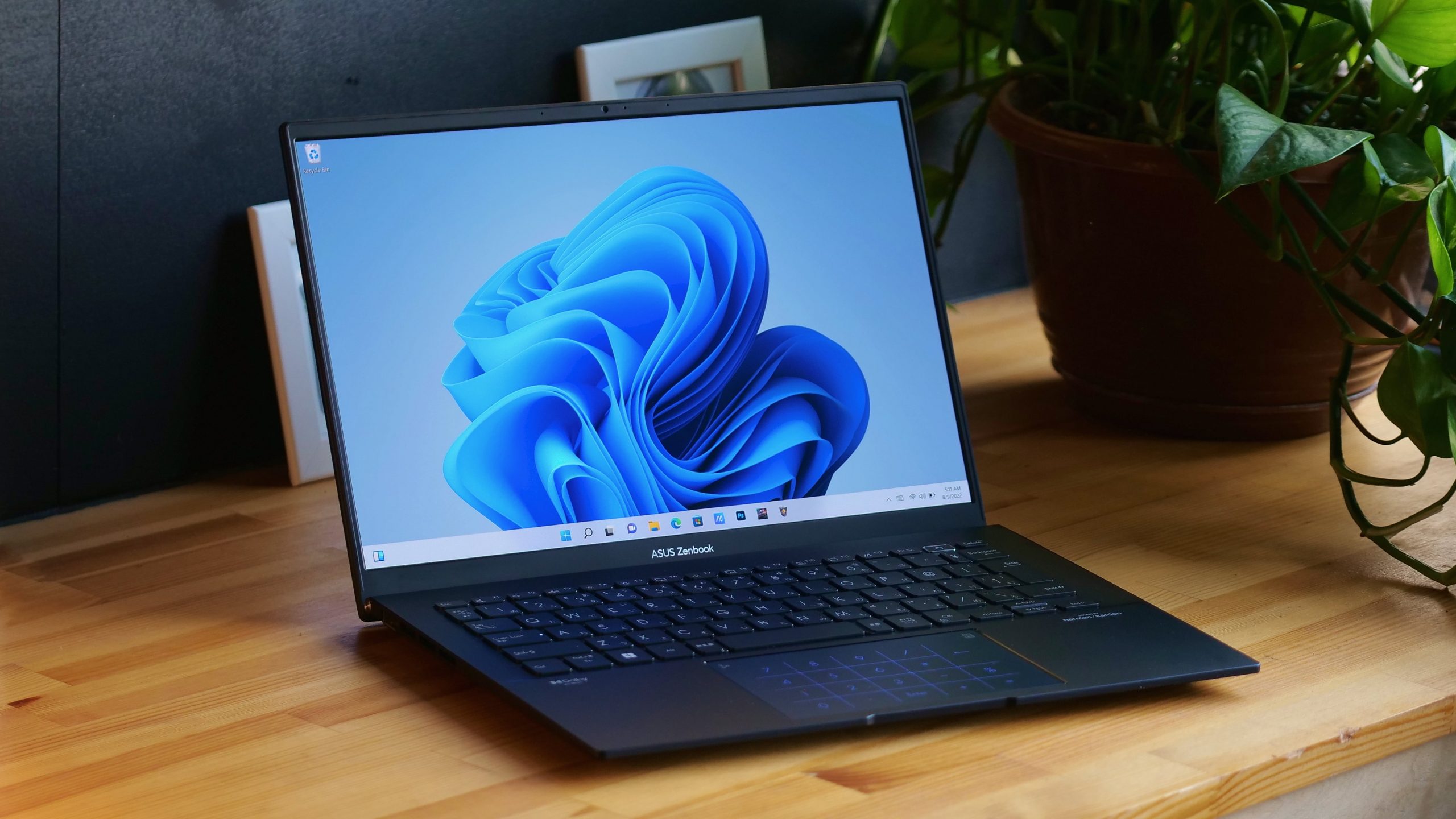 Zenbook 14 oled. Ультрабук HP 14 дюймов. ASUS ZENBOOK 16 OLED. ASUS ZENBOOK avatar.