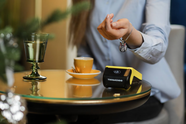 Новости — «Тинькофф» выпустил серию NFC-аксессуаров для бесконтактной ...