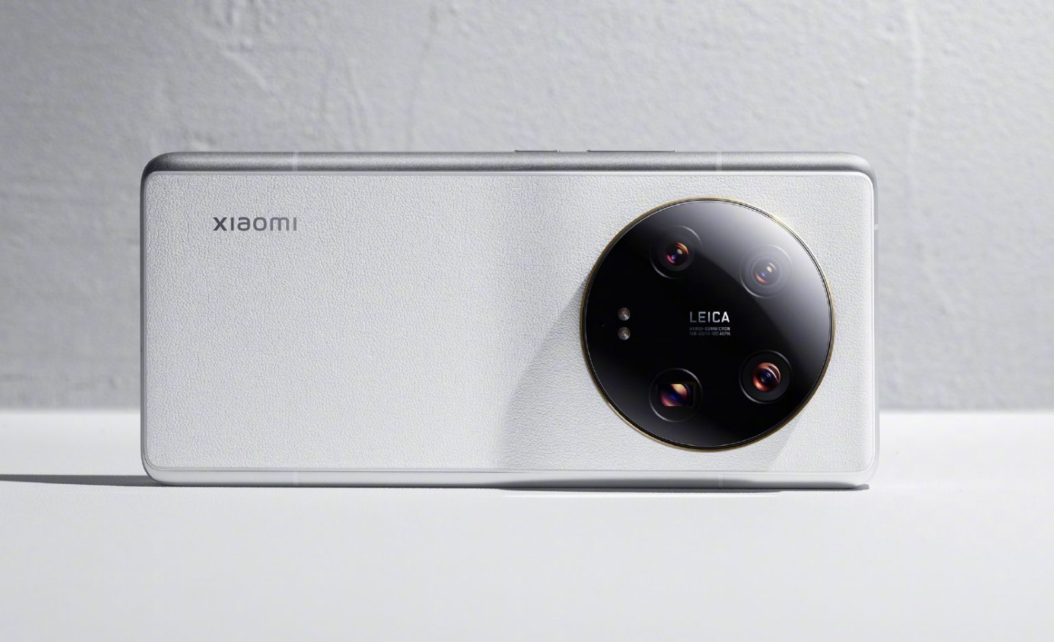 Новости — Представлен Xiaomi 13 Ultra: у него четыре камеры по 50 Мп и ...